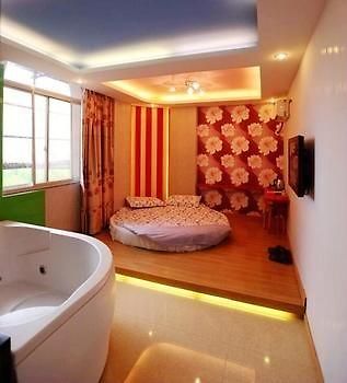 Shanghai Xinyuan Theme Hotel エクステリア 写真
